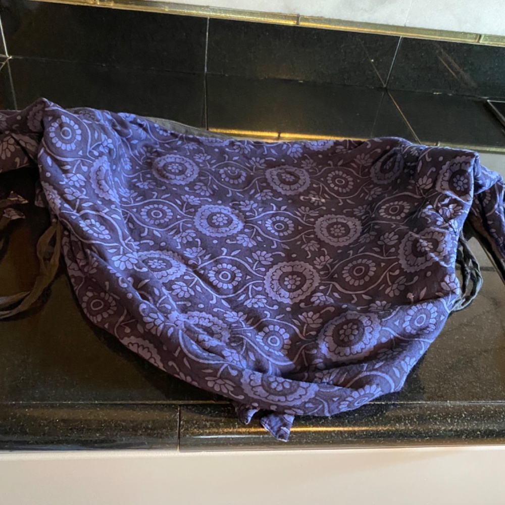 YOGA CLOTH CROSSBODY BAG - Picture 13 of 16